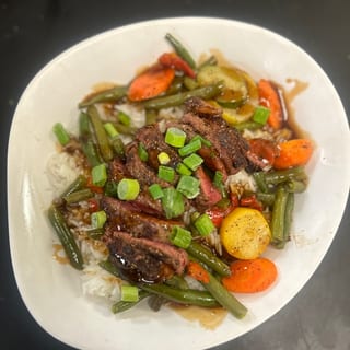 Bourbon Glaze Steak Rice Bowl